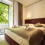 Pensión Well Of Life Luxury 4*