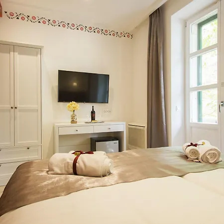 Well Of Life Luxury Split